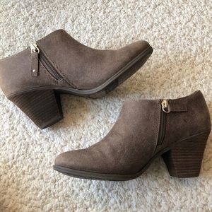 Dr. Scholl’s brown booties